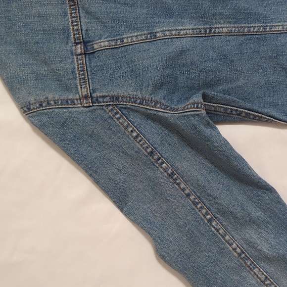 Old Navy MODIFIED Raw Hem Denim Trucker Jacket, Color Blue Size M - Picture 14 of 15